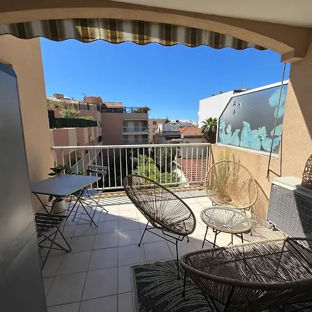 2pièces à Avec Garage - Fr-1-466a-53